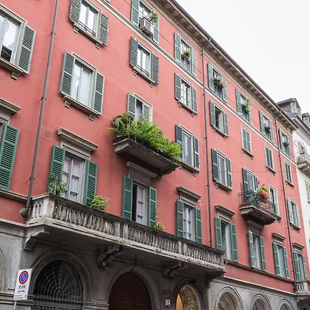 Spacious One Bedroom Moscova - Mirable Pm * Milánó