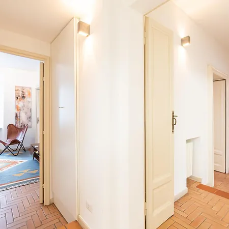 Spacious One Bedroom Moscova - Mirable Pm Milánó