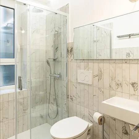 Spacious One Bedroom Moscova - Mirable Pm