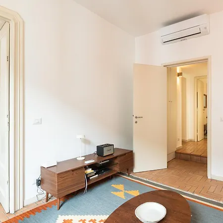 Spacious One Bedroom Moscova - Mirable Pm アパート *